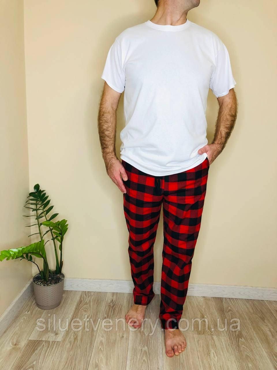 Домашня піжама для чоловіків COSY із фланелі (штани+футболка біла) червоно/чорні - купить в магазине Силуэт Венеры по цене 950 грн.